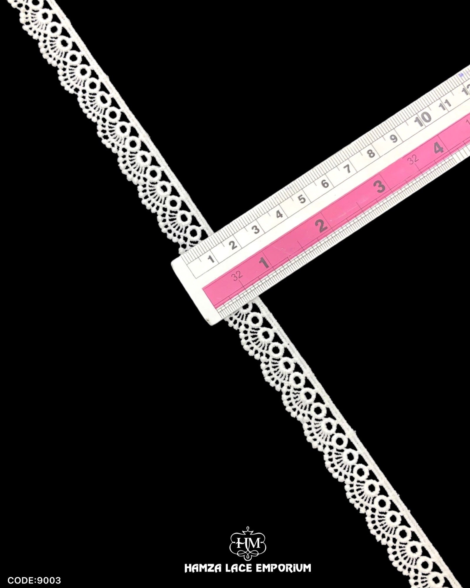 Size of the 'Edging Scallop Lace 9003' is shown with the help of a ruler as '0.5' inches