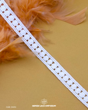 Center Filling Lace 24011