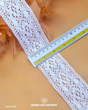 Center Filling Lace 21361