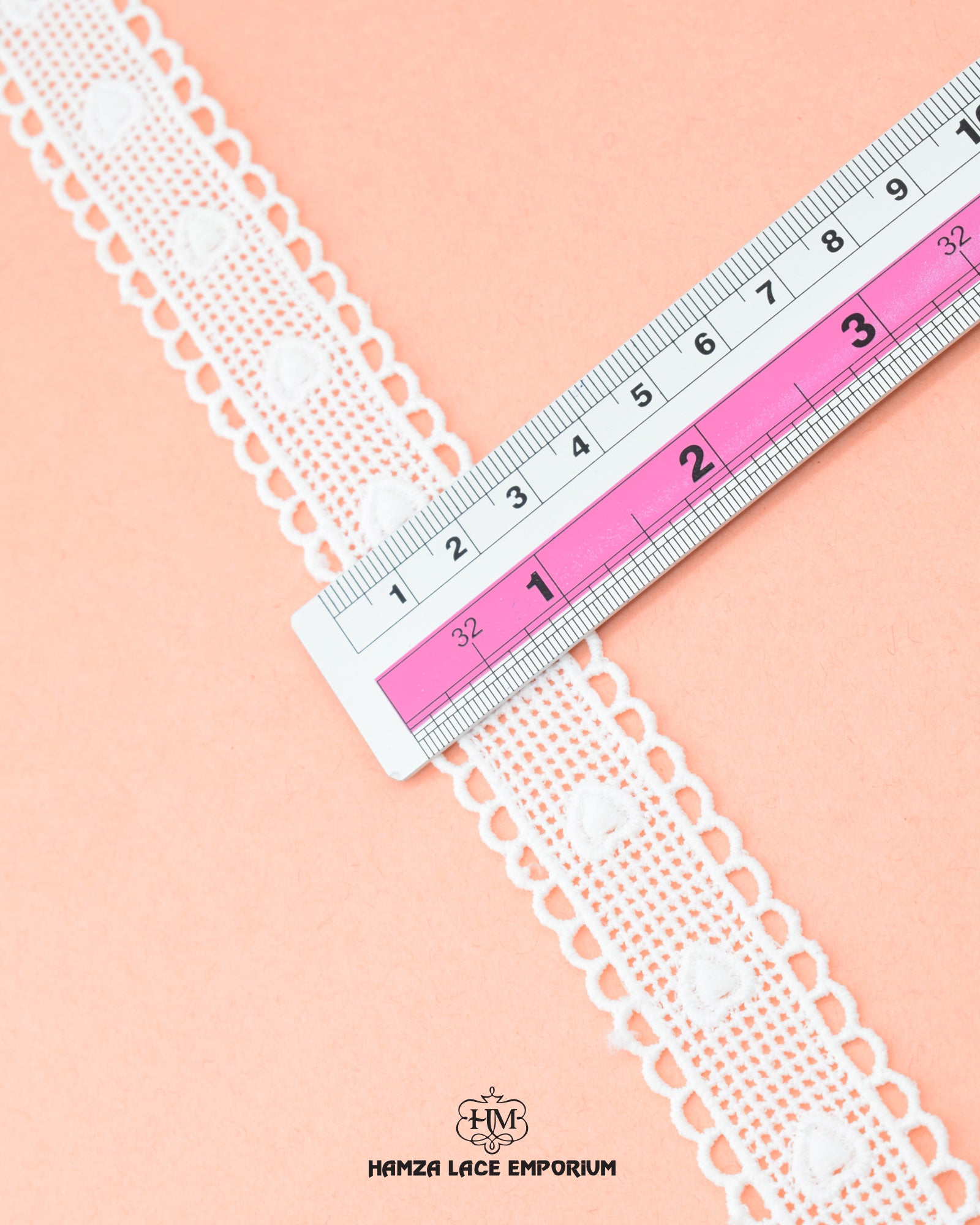 Size of the 'Center Filling Lace 16087' is shown as '1' inch with the help of a ruler