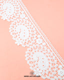 The white color 'Edging Leaf Lace 2065' is shown