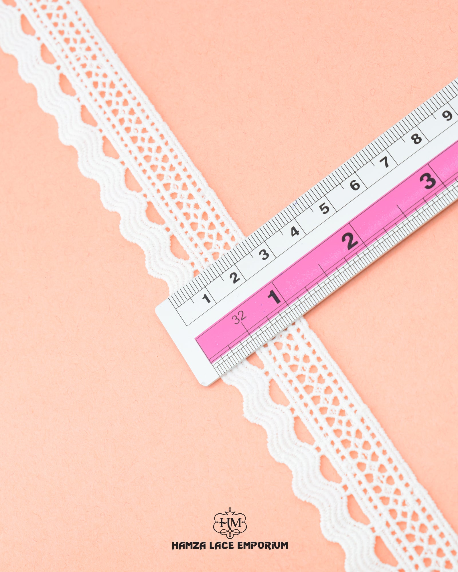 Size of the 'Edging Scallop Lace 2140' is shown as '1' inch with the help of a ruler
