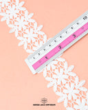 Size of the 'Center Flower Lace 22201' is shown with the help of a ruler as '2' inches
