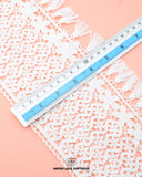 Size of the 'Edging Jhalar Lace 22347' is given as 5.5 inches with the help of a ruler