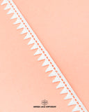 Zoomed view of the white 'Edging Samosa Lace 22353'