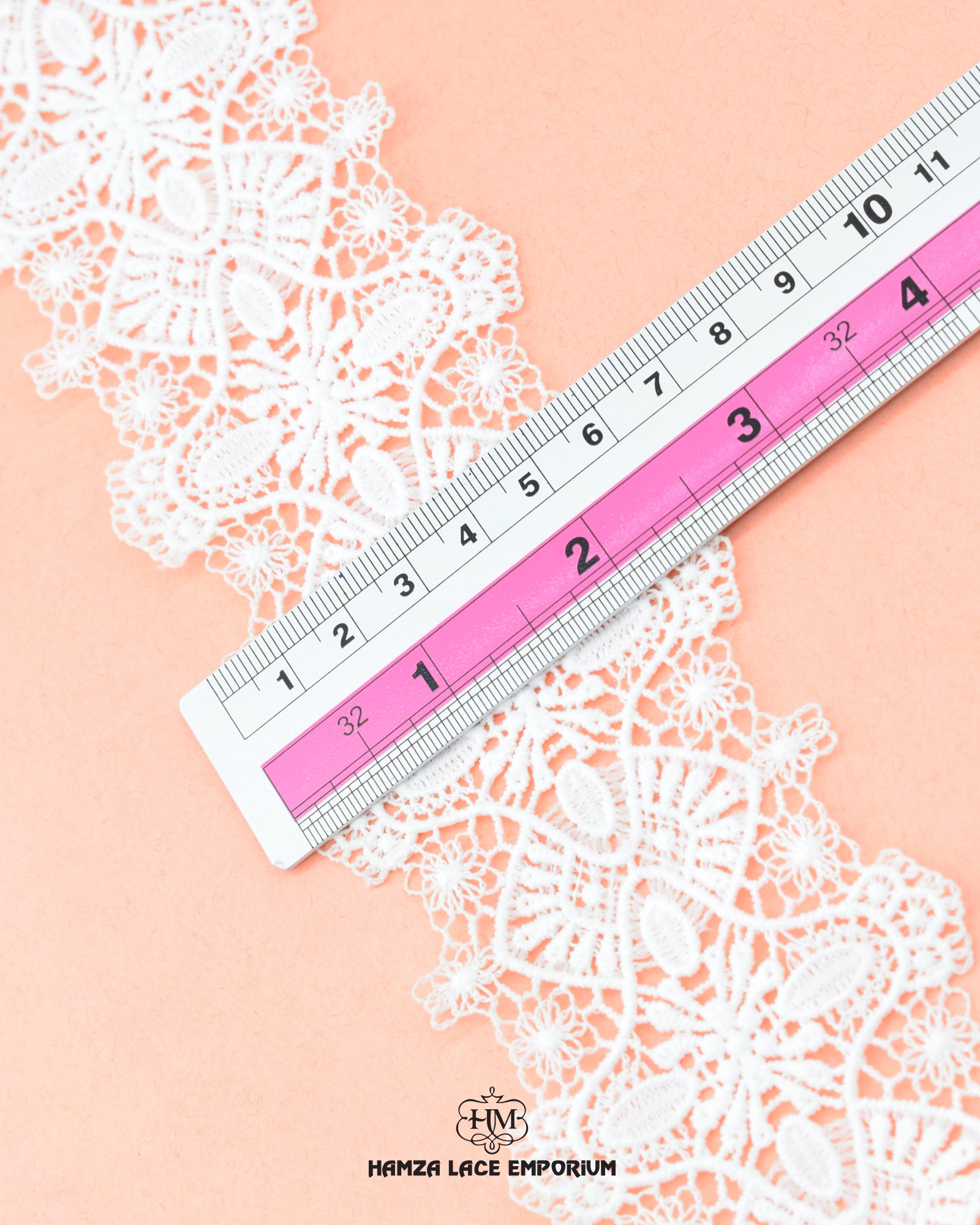 The size of the 'Center Filling Lace 23013' is given as '2.5' inches by placing a ruler on it