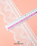 Size of the 'Edging Scallop Lace 23103' is shown as '3.5' inches with the help of a ruler