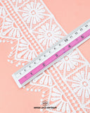 The size of the 'Edging Lace 23106' is given with the help of a ruler.