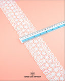 The size of the 'Center Filling Lace 23115' is given with the help of a ruler.