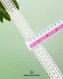 Center Filling Lace 23366 showcased alongside a ruler, revealing a width of 0.5 inches.
