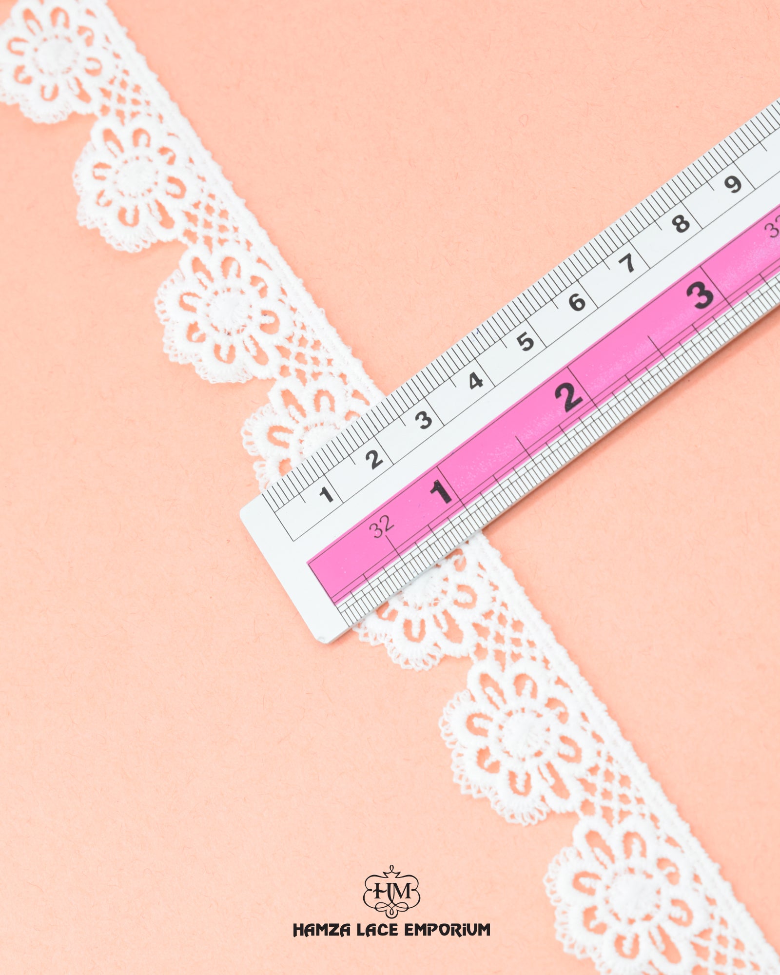 The size of the 'Edging Flower Lace 23393' is given with the help of a ruler.