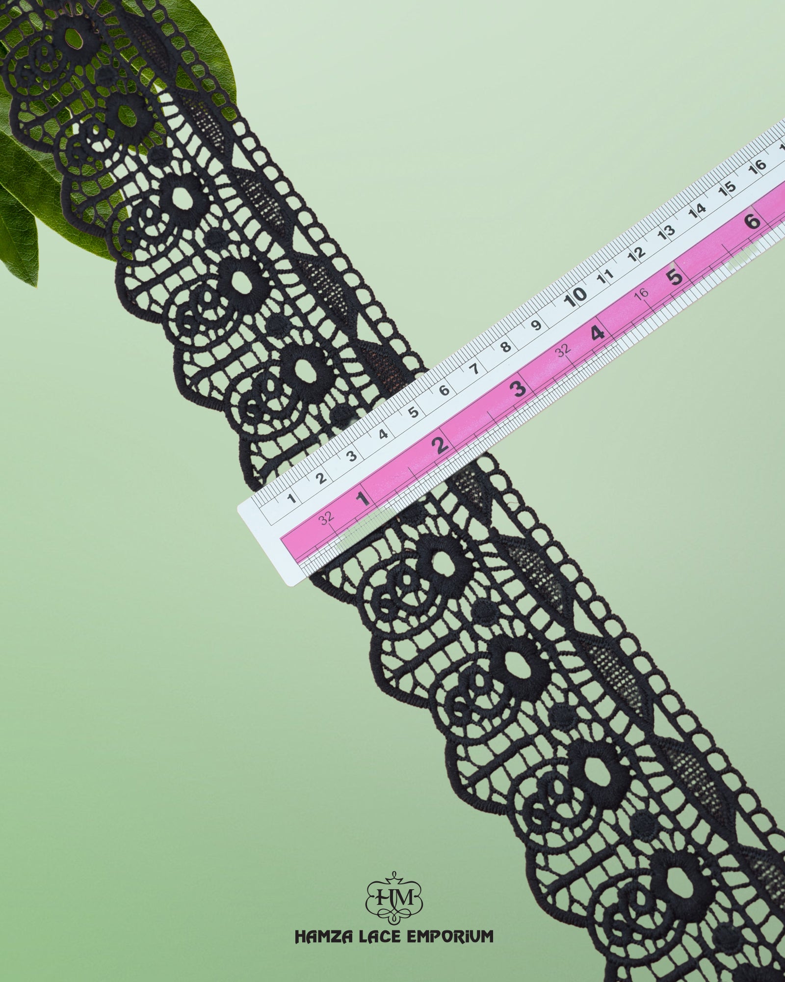 Size of the 'Edging Loop Lace 23415' is shown as '2.25' inches with the help of a ruler