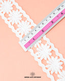 Size of the 'Center Filling Flower Lace 23440' is shown as '2' inches with the help of a ruler