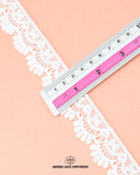 Size of the 'Edging Loop Lace 23451' is given as 1.25 inches with the help of a ruler