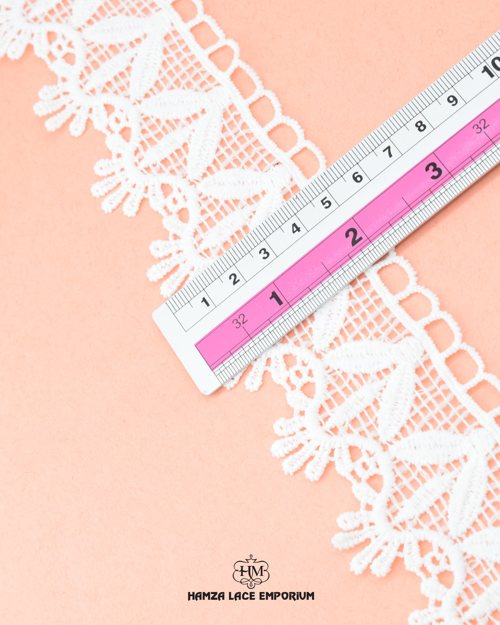 Size of the 'Edging Flower Lace 23453' is shown as '2.25' inches with the help of a ruler