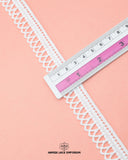 The 'Edging Loop Lace 23464' size is given by placing ruler on it