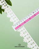 'Edging Lace 23507' displayed with a ruler to indicate its width as '0.75' inches.