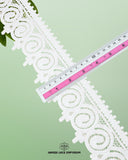 Size of the 'Edging Loop Lace 23549' is shown as '3' inches with the help of a ruler