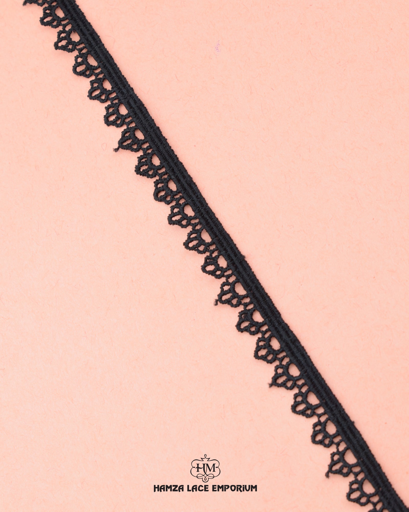 The black 'Edging Scallop Lace 2513' is shown closely