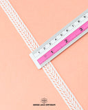 'Center Feeta Lace 3082' displayed with a ruler to indicate its width as '0.5' inches.