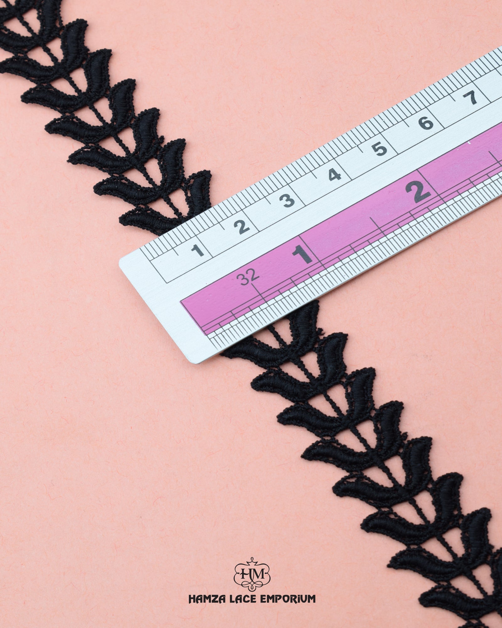The size of the 'Center Filling Lace 5426' is given with the help of a ruler.