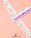The 'Edging Loop Lace 5953' size is given by placing ruler on it