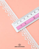 Using a scale, the size of 'Edging Flower Lace 6005' is shown
