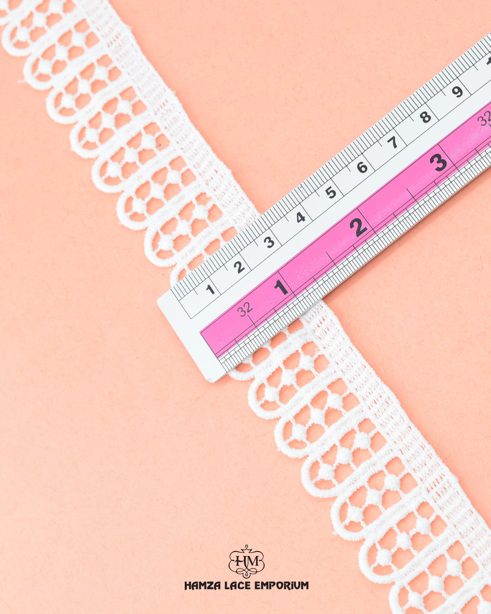 Size of the 'Edging Long Loop Lace 6193' is shown as '1.25' inches with the help of a ruler
