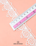 Size of the 'Edging Lace 6265' is shown as '1.5' inches with the help of a ruler