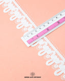 Size of the 'Edging Loop Lace 83516' is shown as '1.5' inches with the help of a ruler
