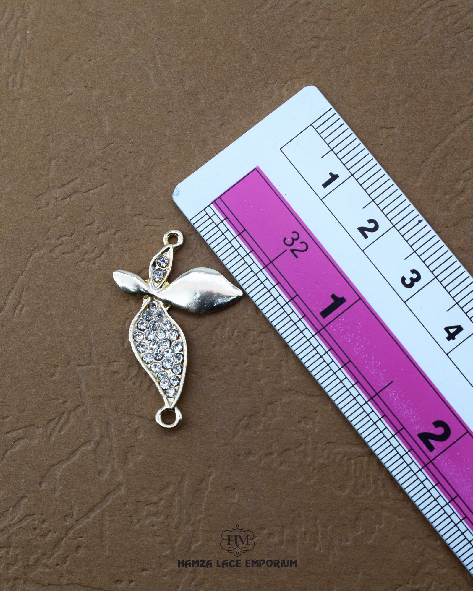 'Hanging Button 231FBC' with ruler for size reference in the product image.