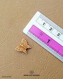 Size of the 'Butterfly Design Wooden Button MA332' is shown with a ruler