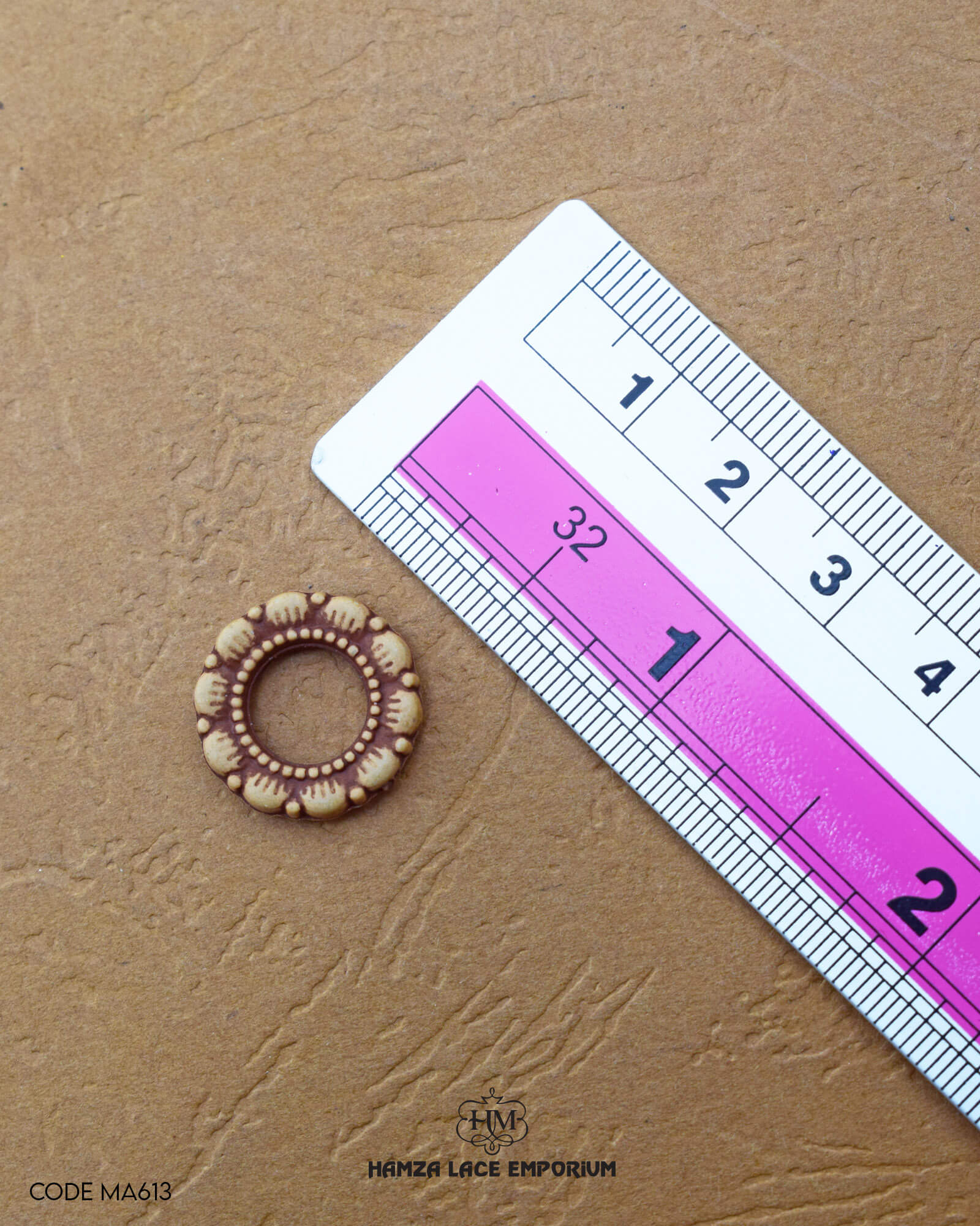 Size of the 'Ring Design Button MA613' is shown with a ruler