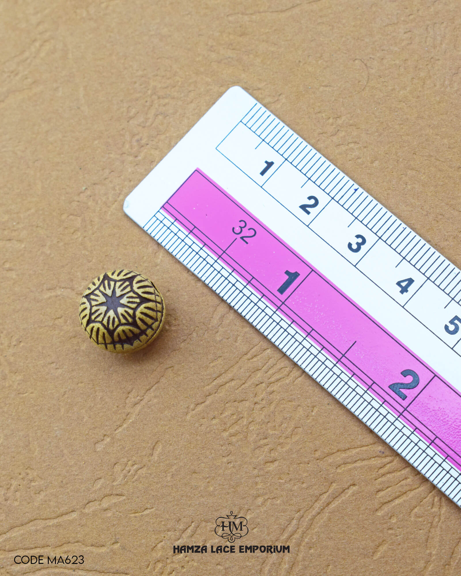 Size of the 'Dome Design Button MA623' is shown with a ruler