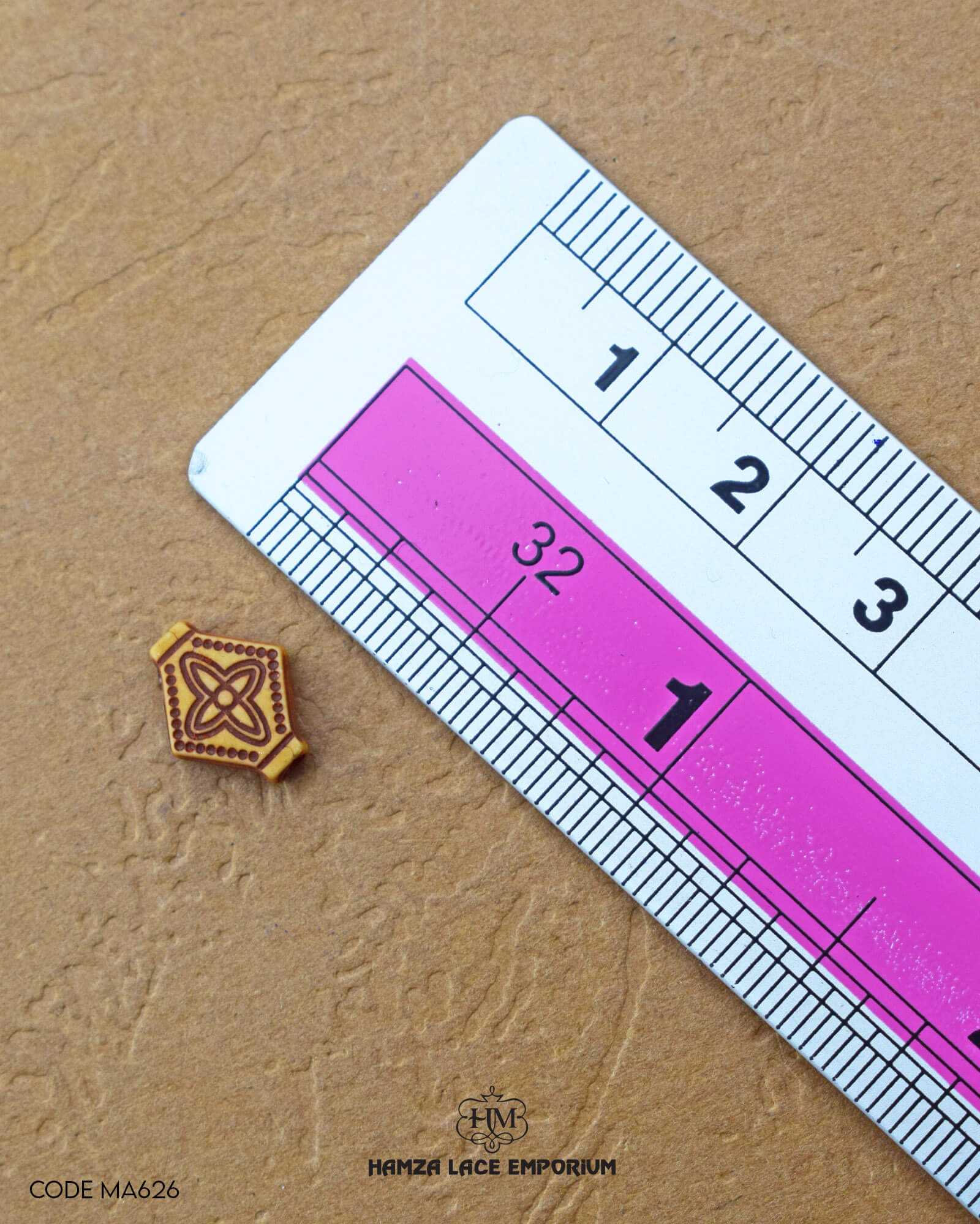 Size of the 'Kite Shape Wooden Button MA626' is shown with a ruler