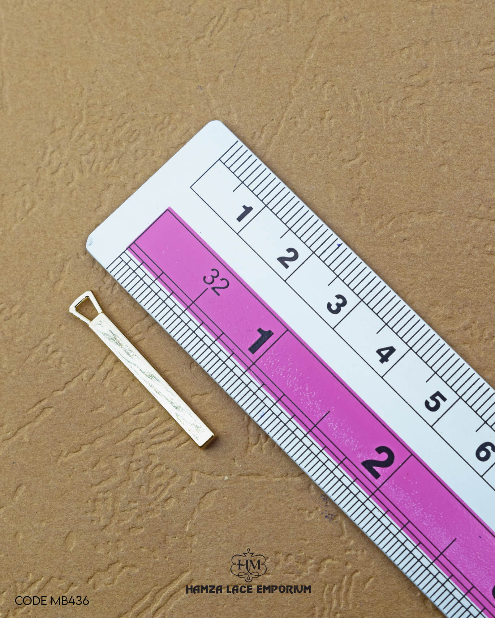 Size of the 'Metal Hanging MB436' is given with the help of a ruler
