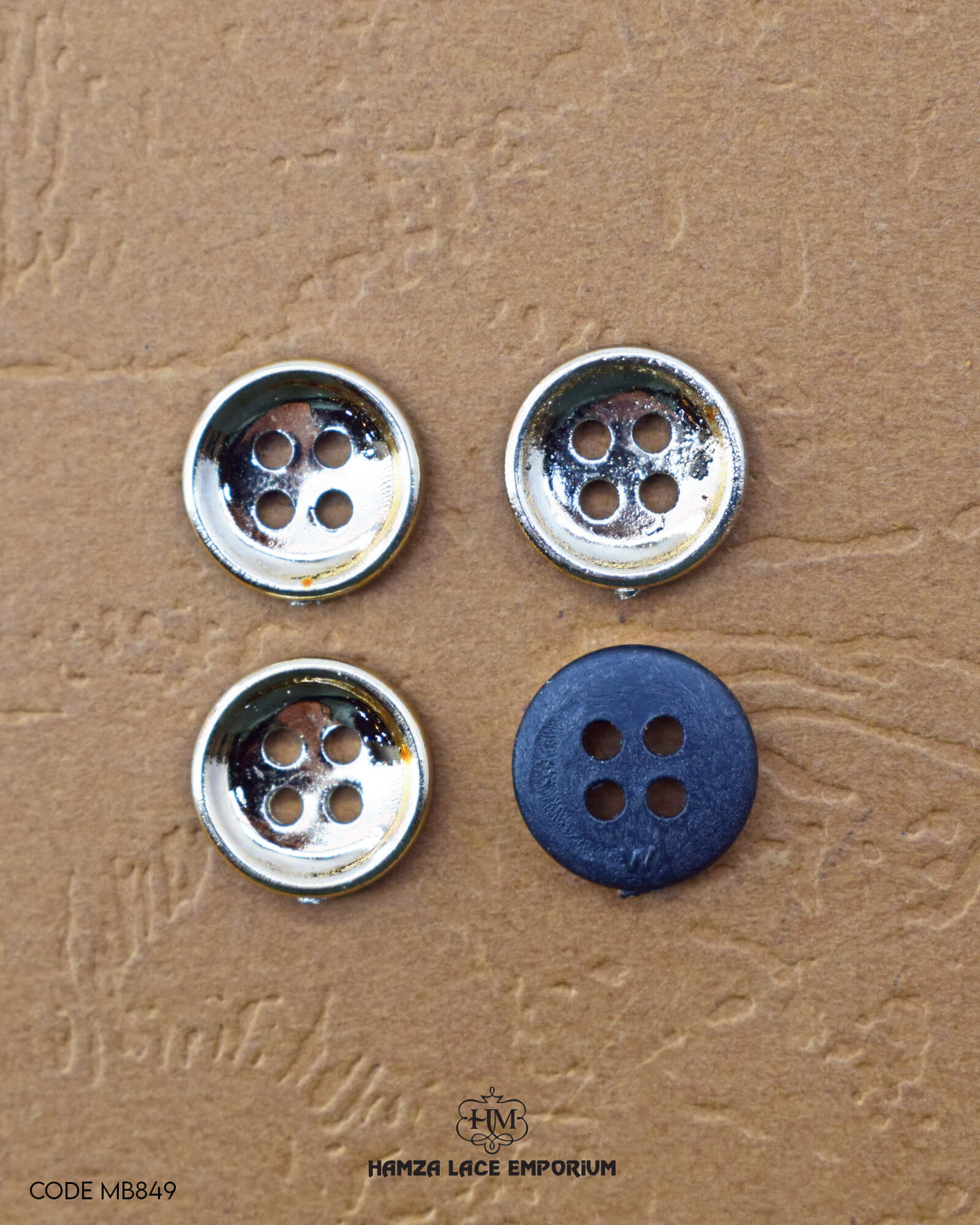 Four Hole Button MB849