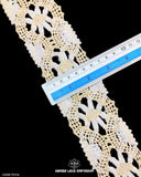 Size of the 'Center Filling Crochet Lace 75114' is given with the help of a ruler as '2.5' inches
