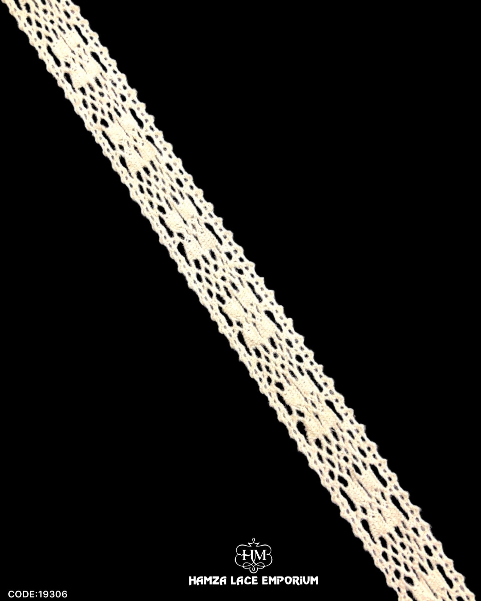 'Center Filling Crochet Lace 19306' with the name 'Hamza Lace' written at the bottom