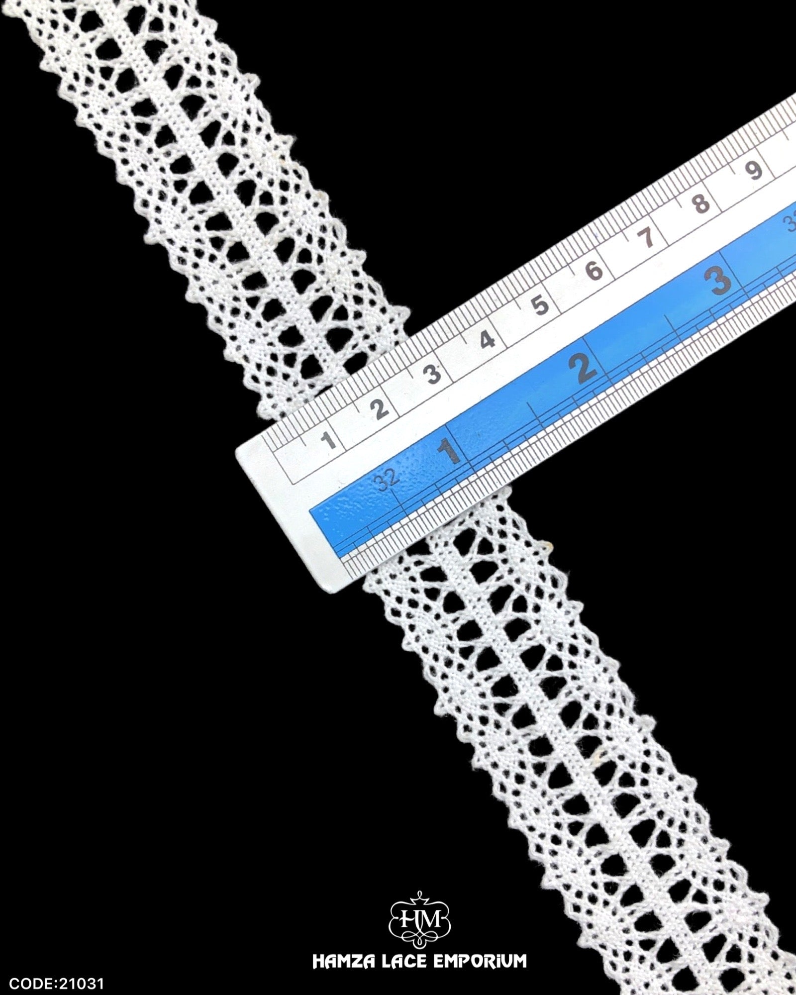 Size of the 'Center Filling Crochet Lace 21031' is given with the help of a ruler as '1' inch