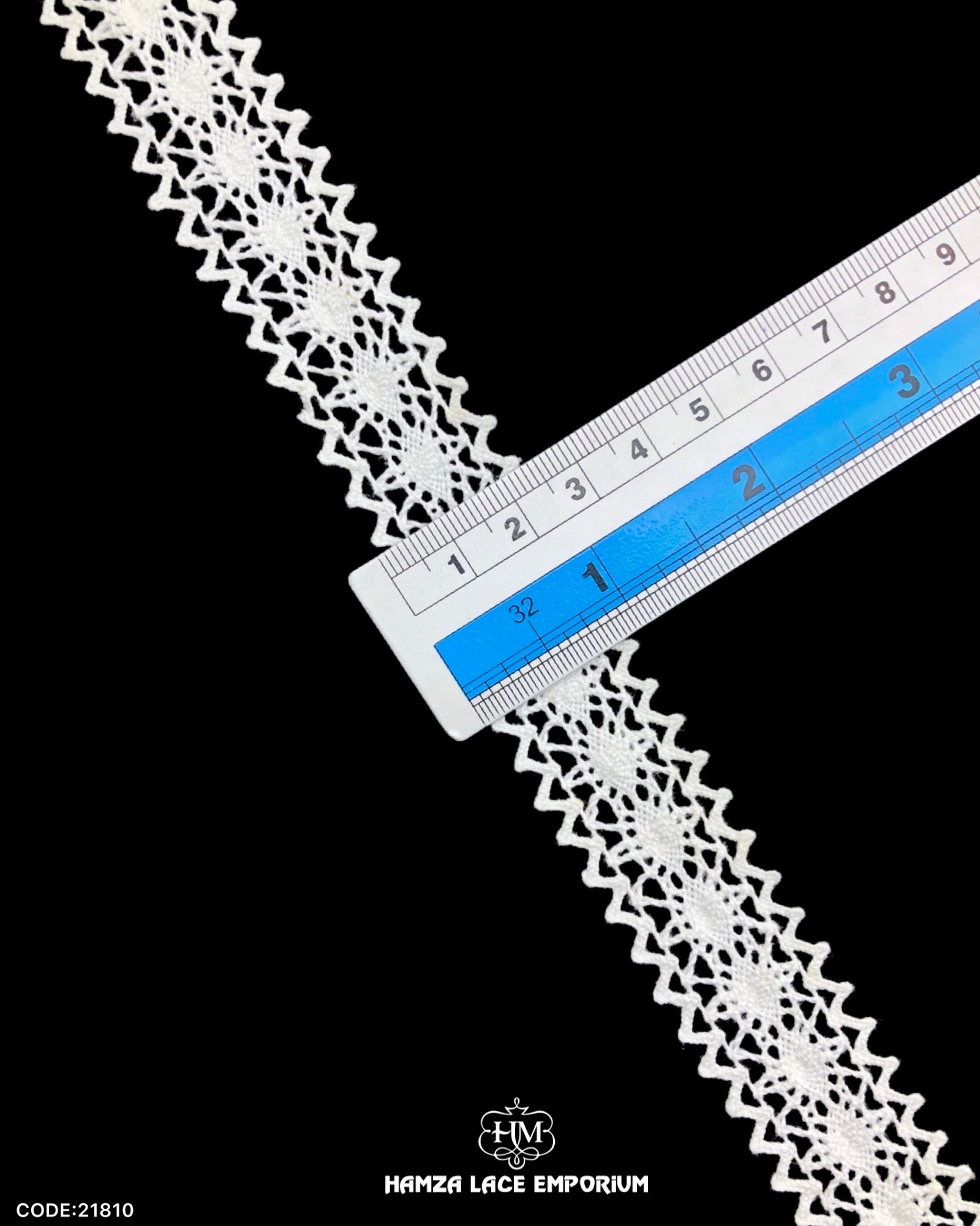 Size of the 'Center Filling Crochet Lace 21810' is displayed with the help of a ruler as '1' inch