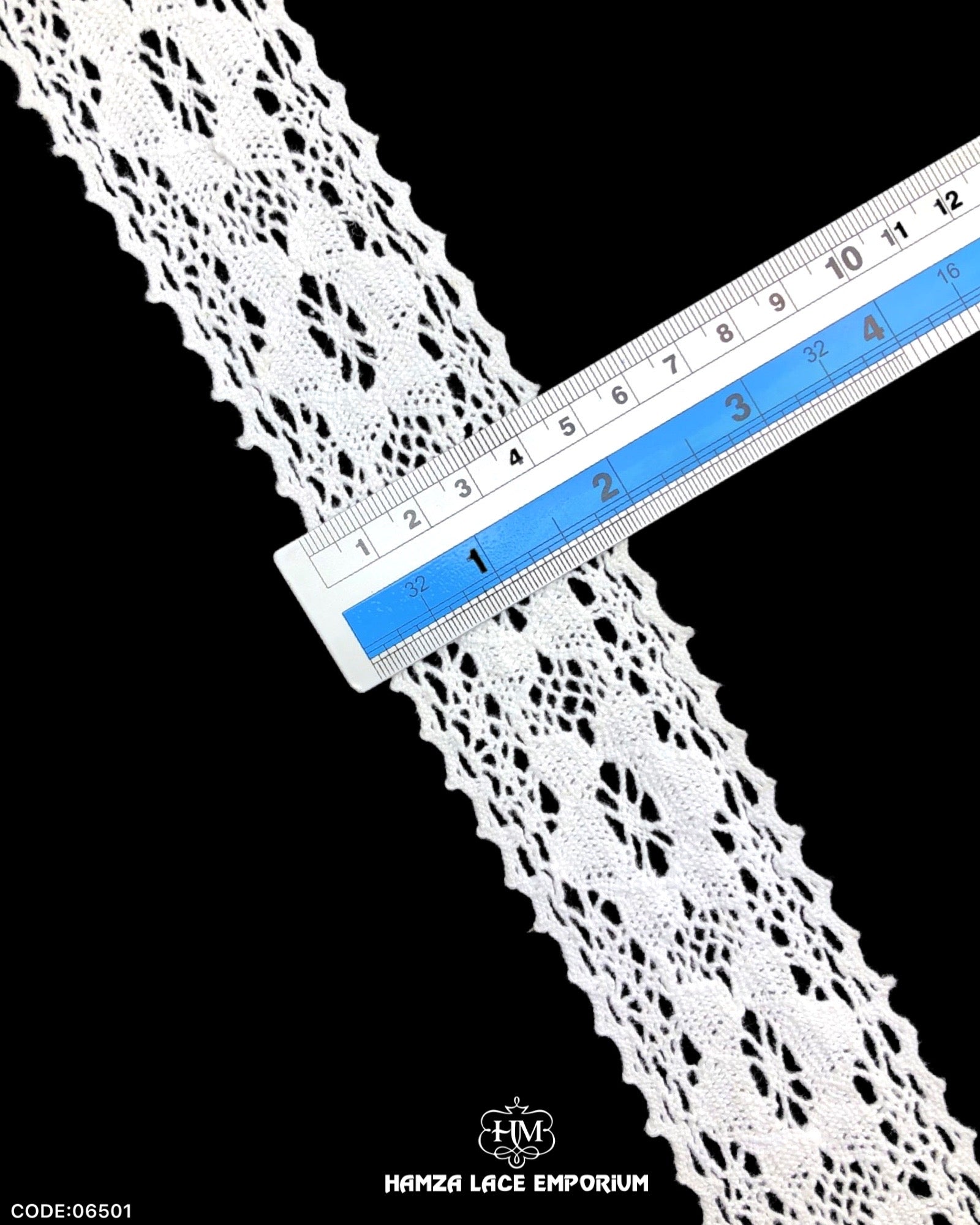 Size of the 'Center Filling Crochet Lace 06501' is given with the help of a ruler as '2' inches
